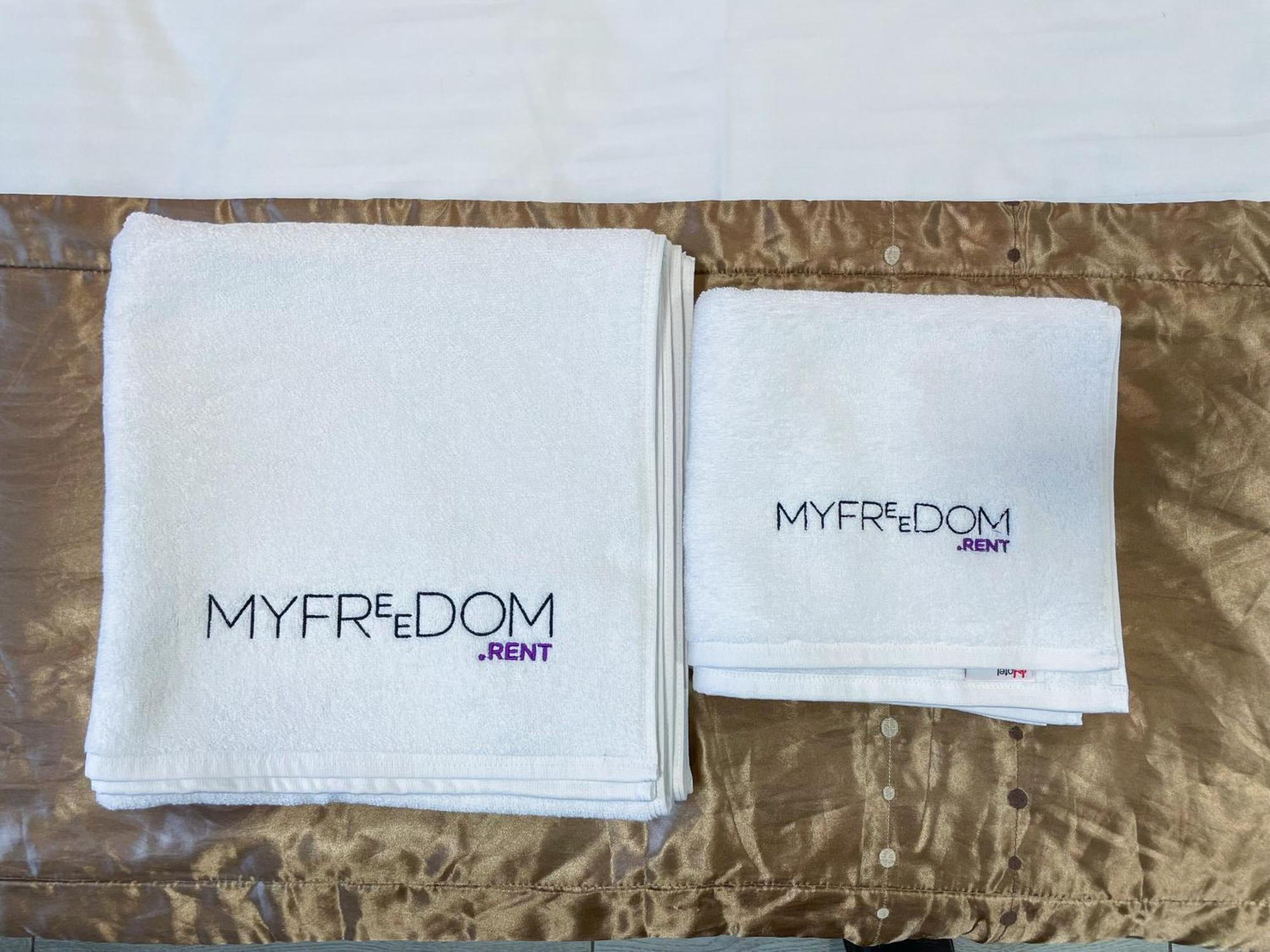 Myfreedom Апартаменти Метро Кловська, Військовий Госпіталь Kiev Extérieur photo